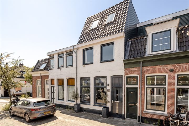 Bekijk foto 1 van Voorzorgstraat 36