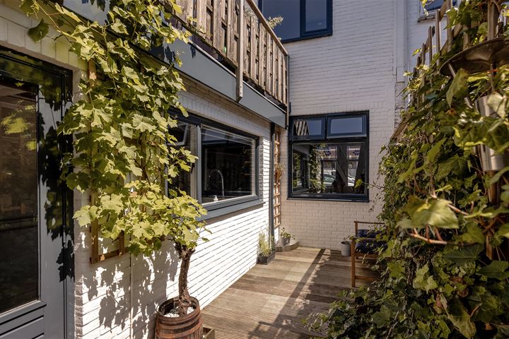 Bekijk foto 18 van Voorzorgstraat 36