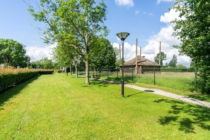 Photo 44 of Koaidyk 6-665