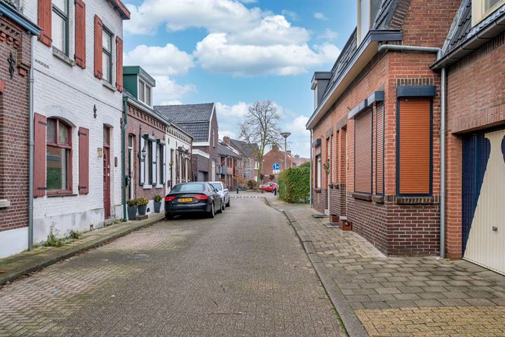 Bekijk foto 38 van Hoekstraat 10