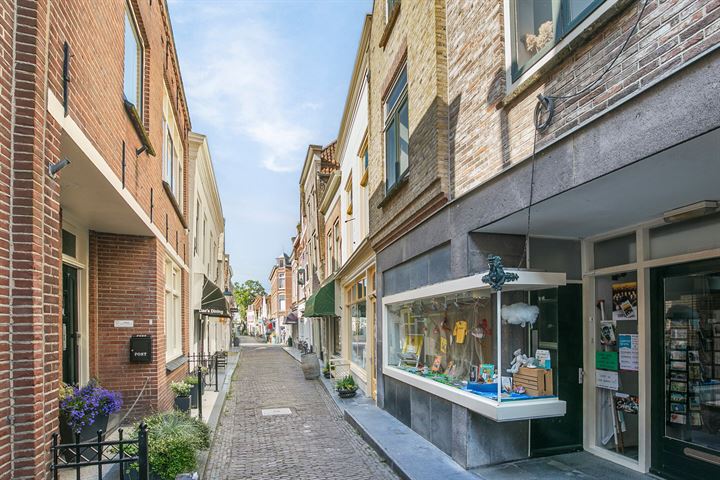 View photo 32 of Visstraat 8