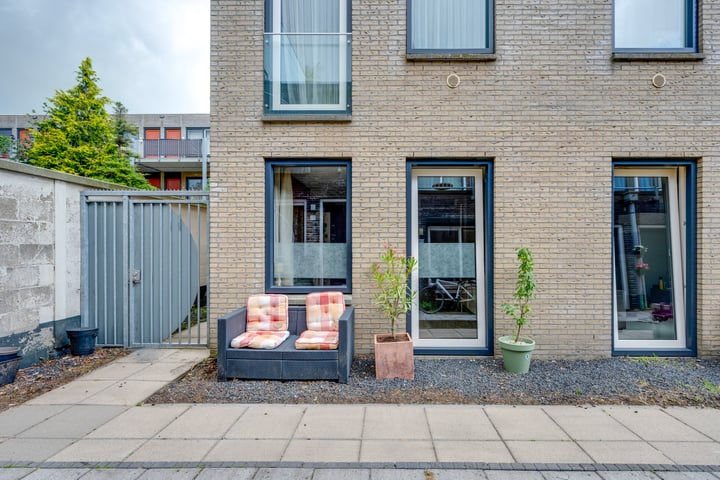 Bekijk foto 1 van Berlagestraat 20