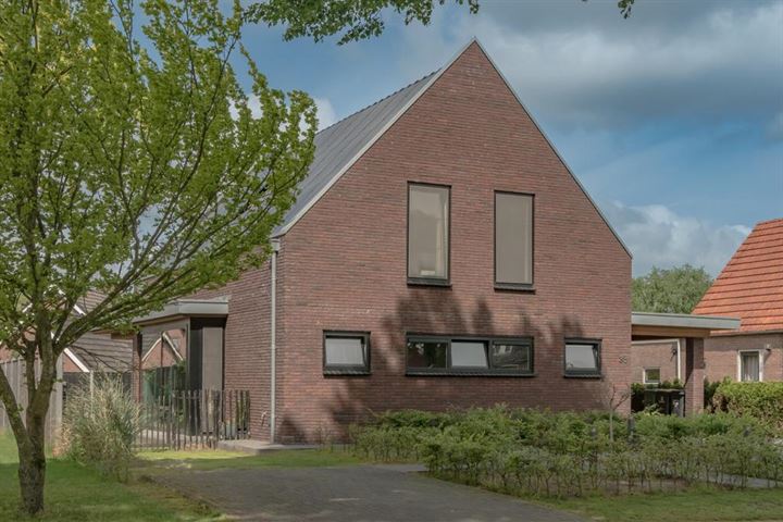 Bekijk foto 9 van Lindenlaan 35