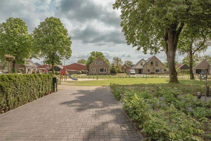 Bekijk foto 10 van Lindenlaan 35