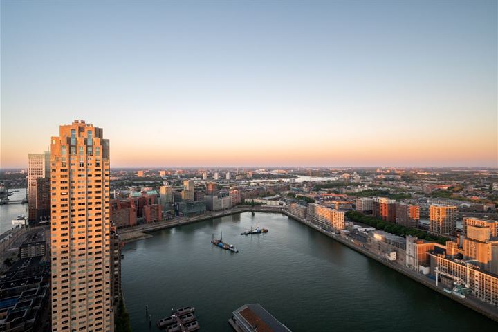 Bekijk foto 4 van Landverhuizersplein 152