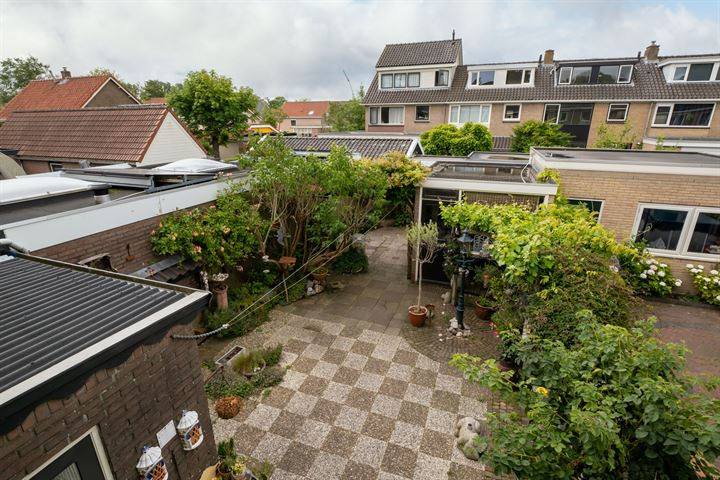 View photo 34 of van Oudesteynstraat 5