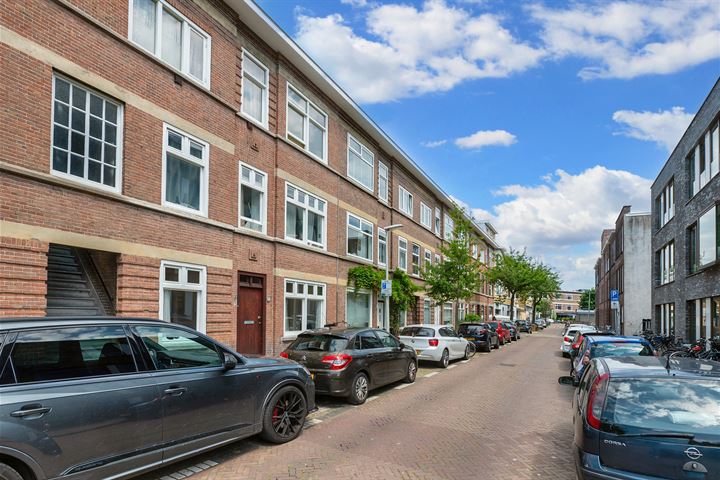 View photo 3 of Abeelstraat 49