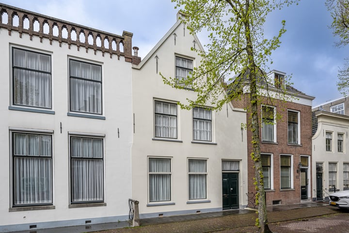 Bekijk foto 1 van Voorstraat 15