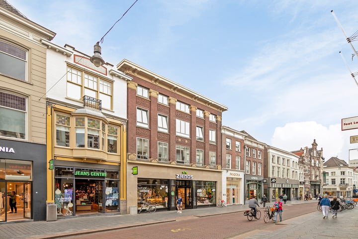 Bekijk foto 27 van Karrenstraat 45