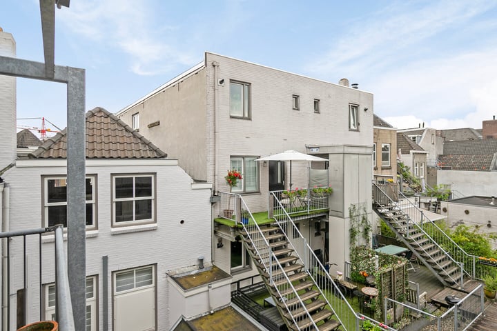 Bekijk foto 33 van Karrenstraat 45