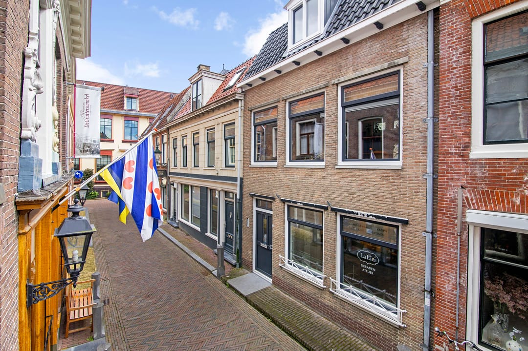 Foto 1 van Nieuwesteeg 10