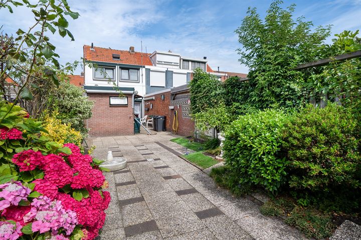 Bekijk foto 32 van Waalstraat 26