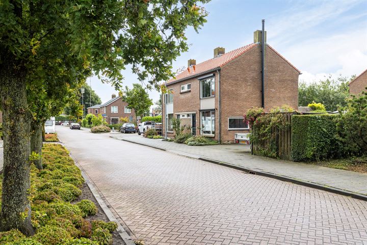 Bekijk foto 4 van Deltastraat 7