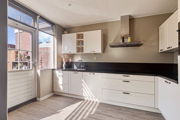 Foto 14 van Azaleastraat 18