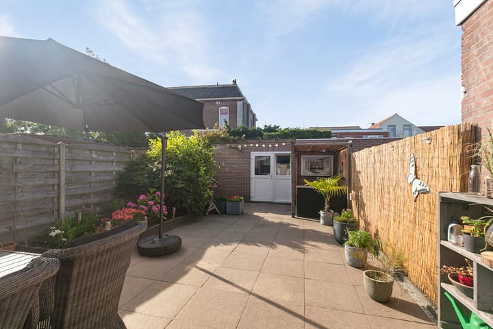 Foto 24 van Azaleastraat 18