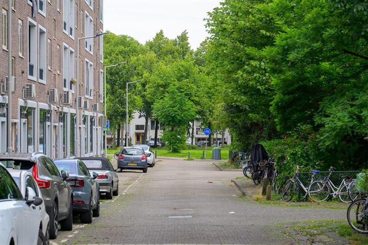 Bekijk foto 21 van Albert Verweystraat 9-A