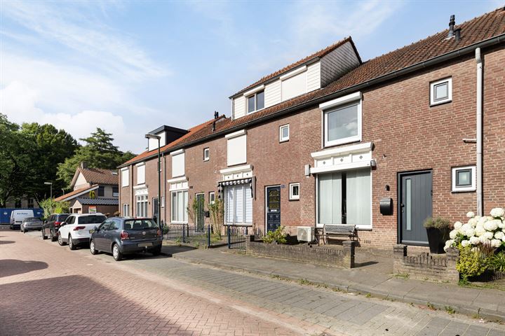 View photo 32 of Willigenakkerstraat 7