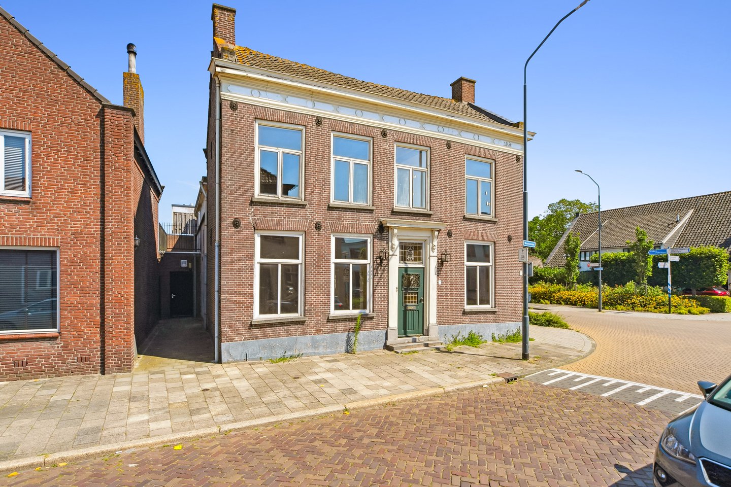 Bekijk foto 1 van Kruisstraat 2