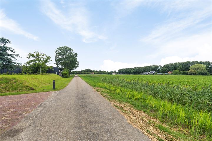 Bekijk foto 40 van Oostketelaarweg 2