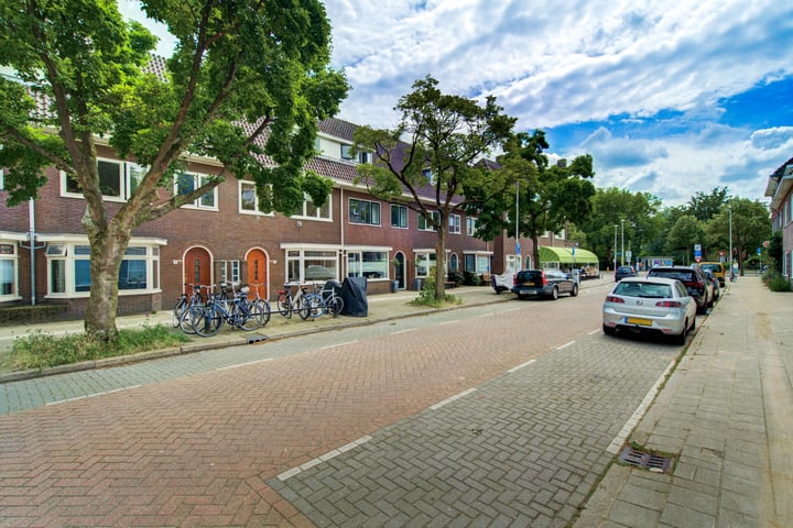 Bekijk foto 50 van Van Koetsveldstraat 9