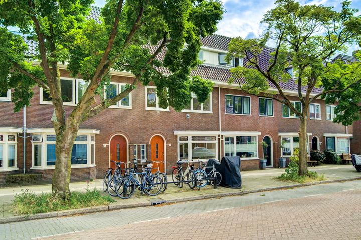 Bekijk foto 51 van Van Koetsveldstraat 9