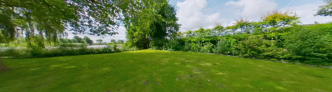 View 360° photo of Achtertuin of Delftsestraatweg 51