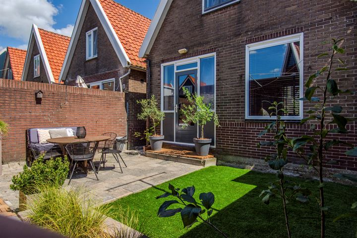 Bekijk foto 38 van St Lambertusstraat 8