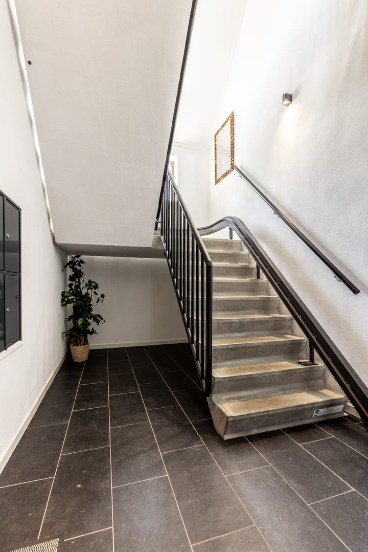 Foto 7 van Dorpsplein 2-G