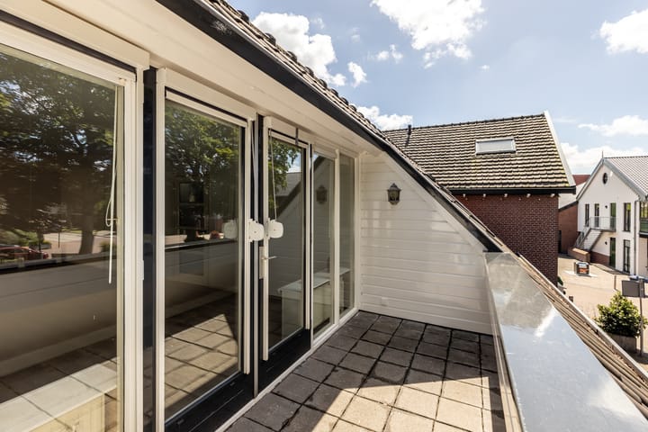 Foto 14 van Dorpsplein 2-G