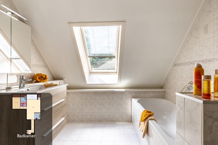 Foto 24 van Dorpsplein 2-G