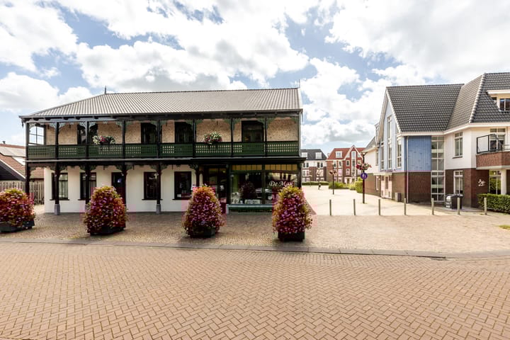 Foto 37 van Dorpsplein 2-G