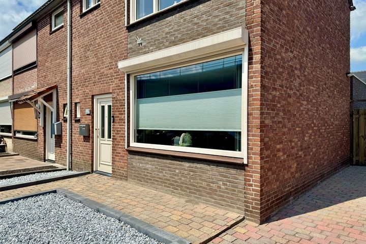 View photo 30 of Frans Broosstraat 10