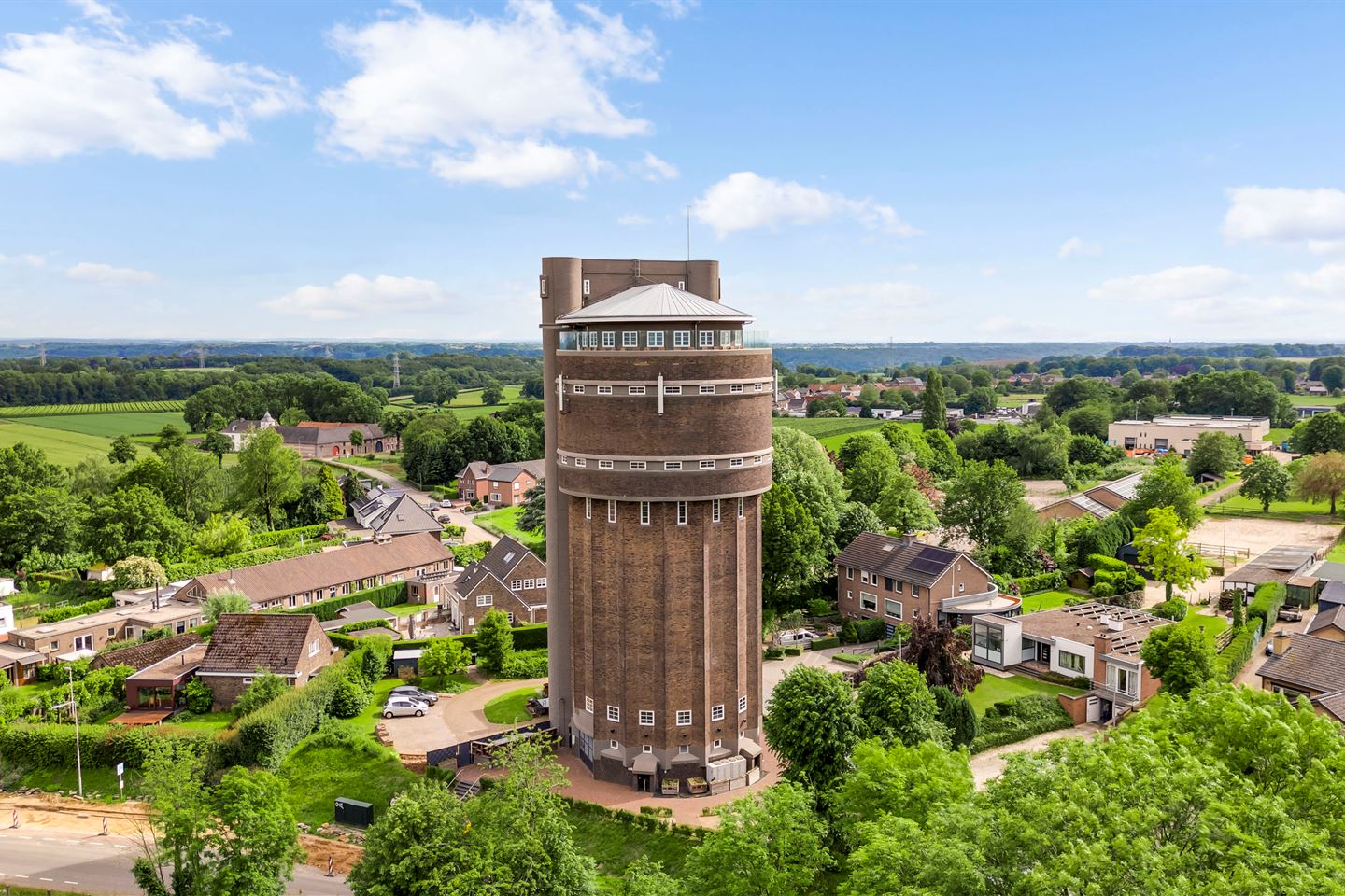 Bekijk foto 2 van De Bockhofweg 1