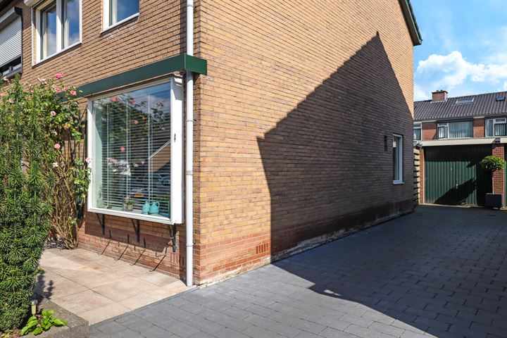 Bekijk foto 56 van Ranonkelstraat 34