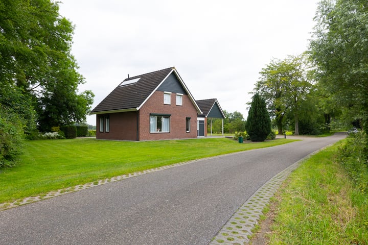 View photo 57 of Rector Hulshofstraat 19