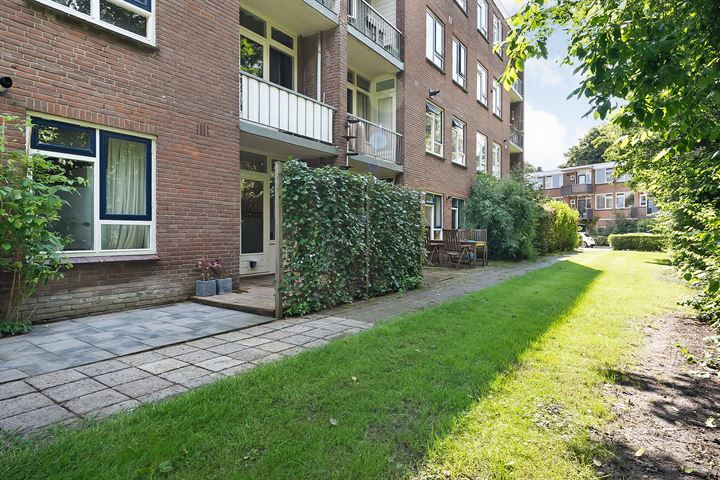 Bekijk foto 38 van Ruusbroecstraat 21