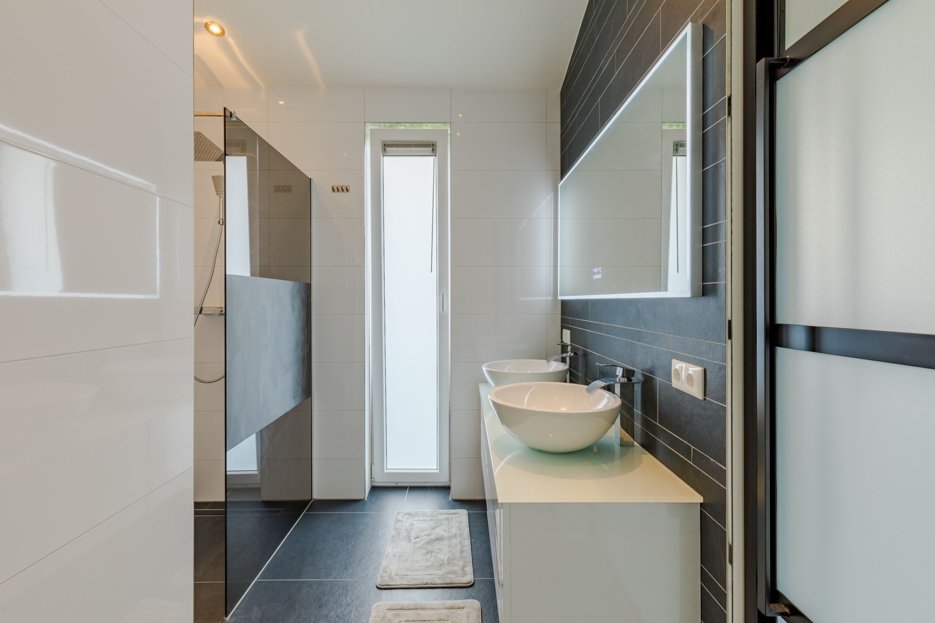 Foto 3 van Heezerenbosch 6-R18