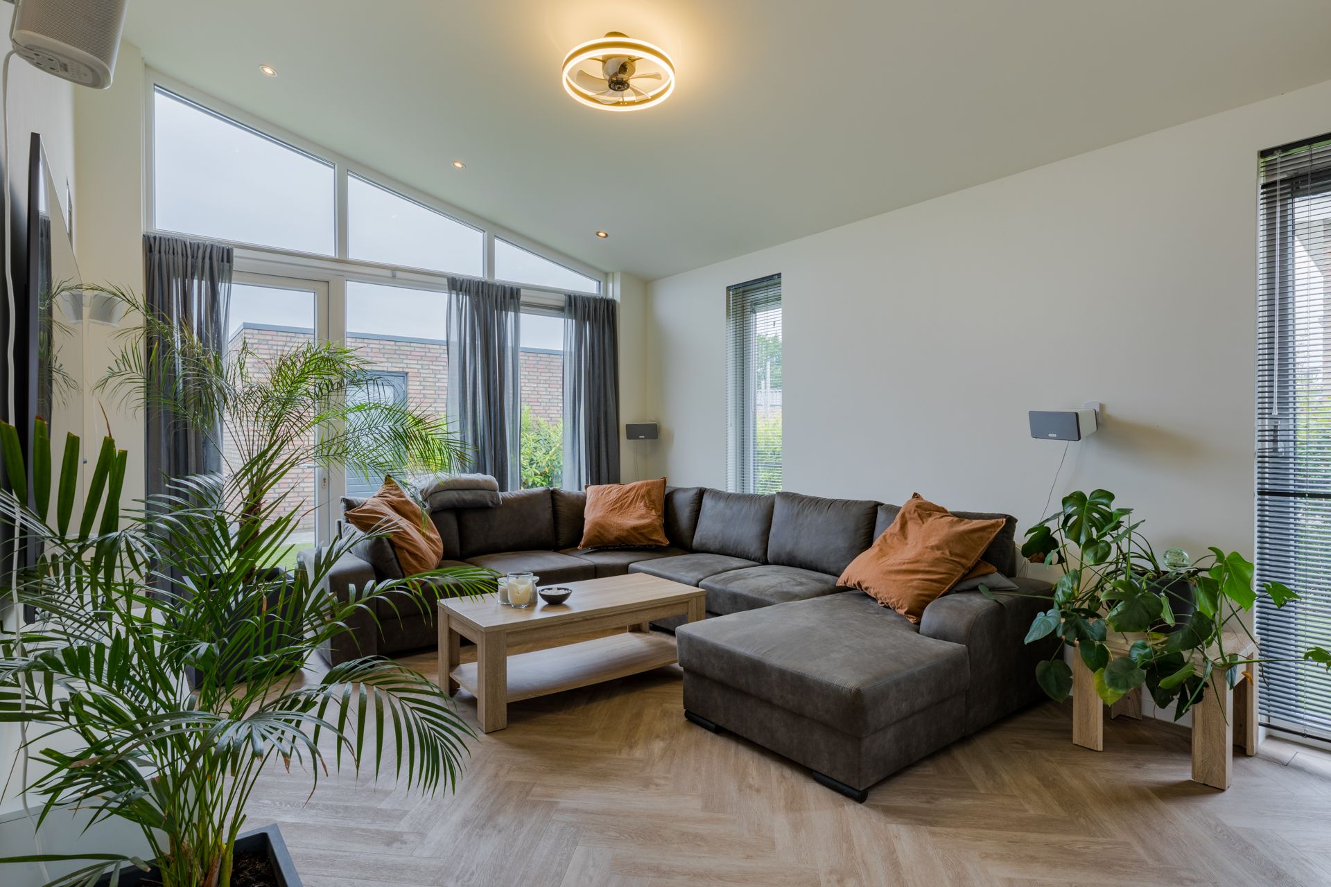 Foto 15 van Heezerenbosch 6-R18