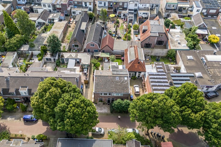 Bekijk foto 40 van Van Leeuwenhoekstraat 14