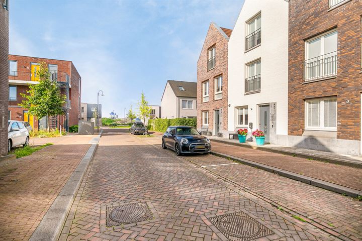 Bekijk foto 47 van Kalkblusserijstraat 4