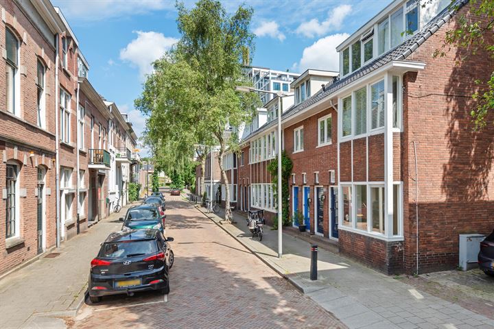 Bekijk foto 38 van Molenbeekstraat 25