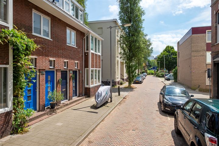 Bekijk foto 44 van Molenbeekstraat 25