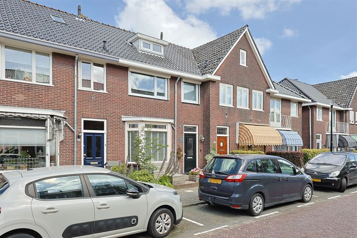 View photo 3 of Strick van Linschotenstraat 55