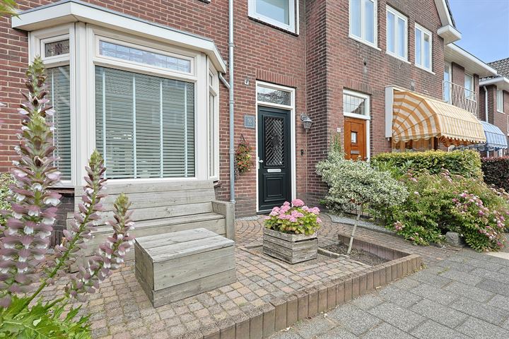 View photo 4 of Strick van Linschotenstraat 55