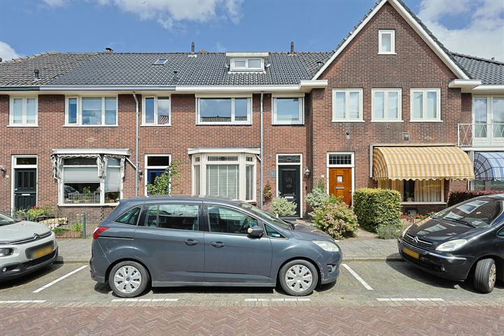 View photo 2 of Strick van Linschotenstraat 55