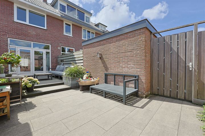 Bekijk foto 35 van Strick van Linschotenstraat 55