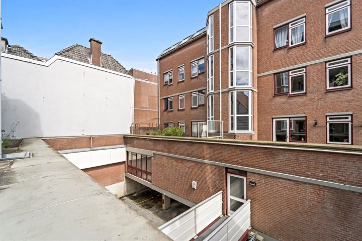 View photo 29 of Gedempte Burgwal 16-B