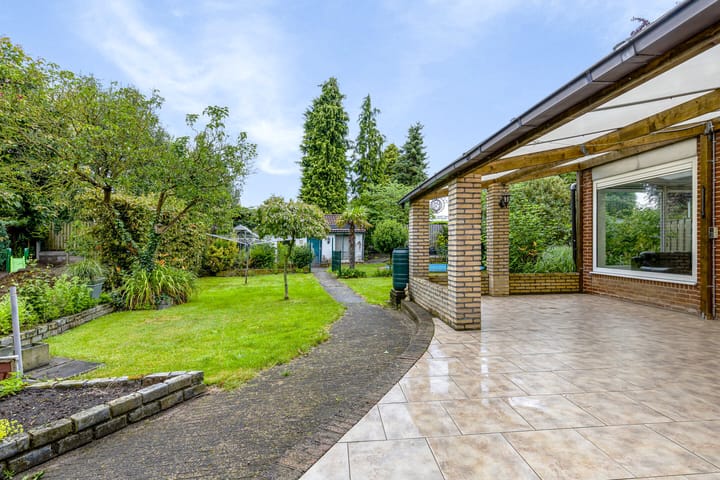 Foto 2 van Spoorstraat 38