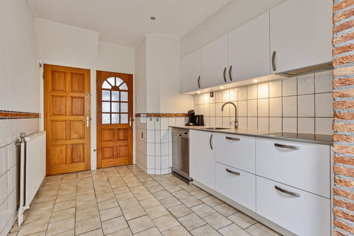 Foto 12 van Spoorstraat 38