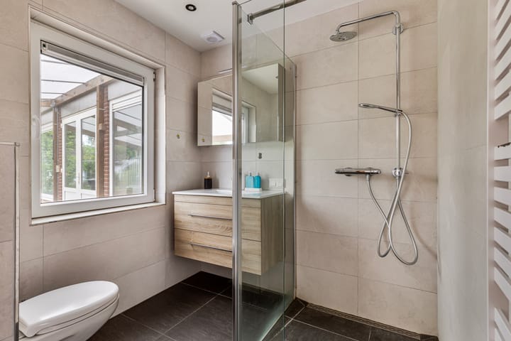 Foto 14 van Spoorstraat 38